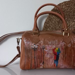 Bolso Apaisado - Paseando bajo la lluvia